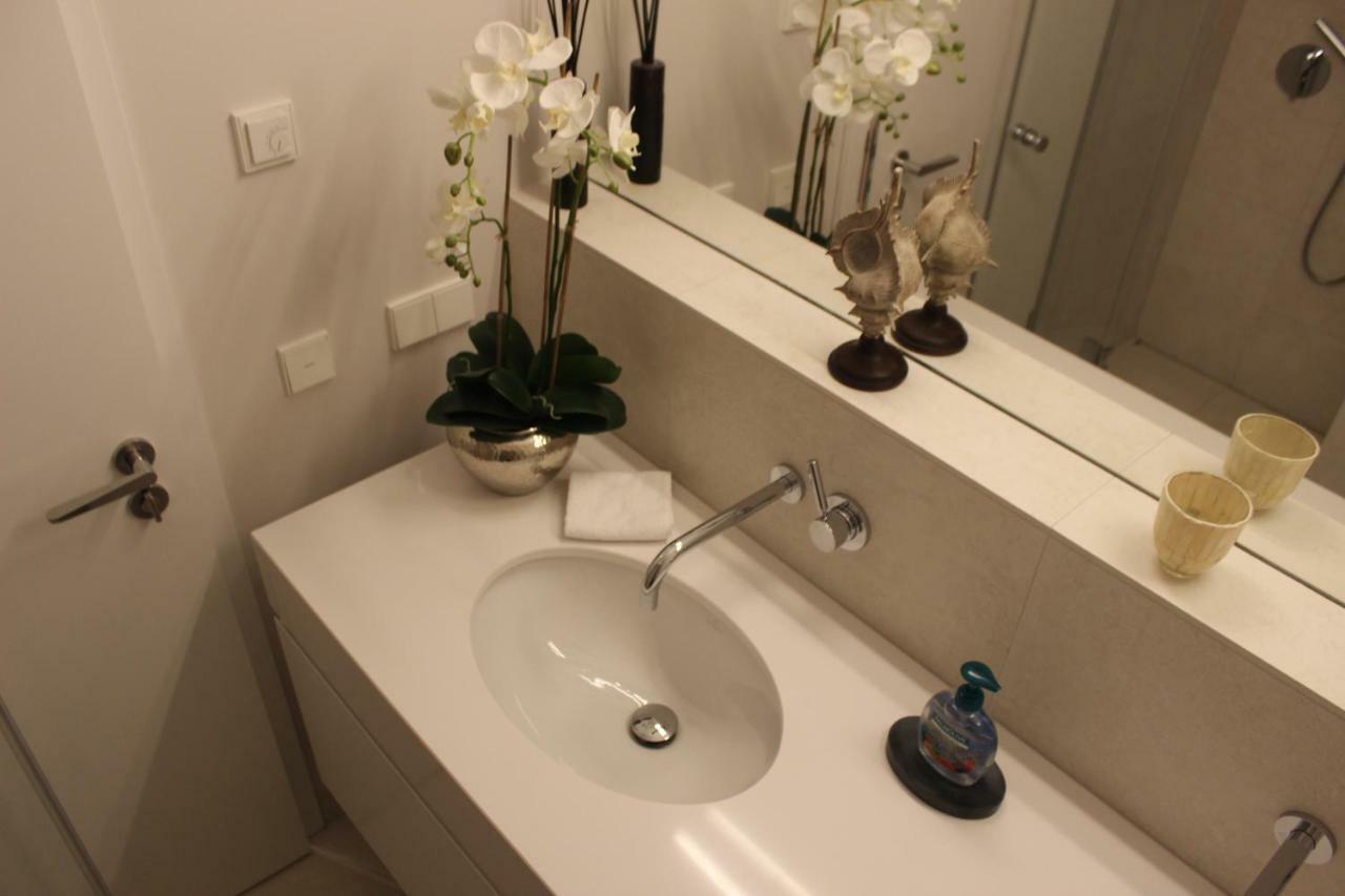 Luxury Apartment in Andreas Quartier Düsseldorf Extérieur photo